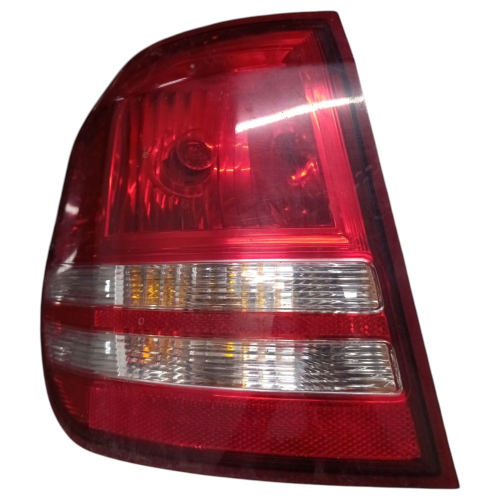 Lanterna traseira esquerd Dodge journey 2.6 v6 2009 a 2014