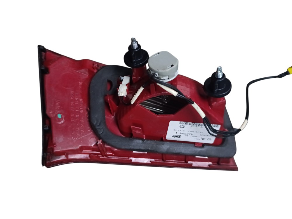 Lanterna da tampa traseira direit Citroen C4 lounge 2014 5