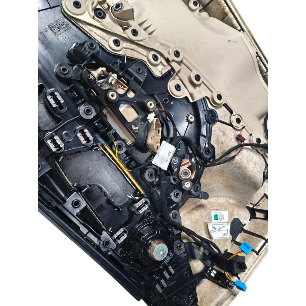 Forro Porta Dianteira Esquerda Mercedes C180 2014 2018 4