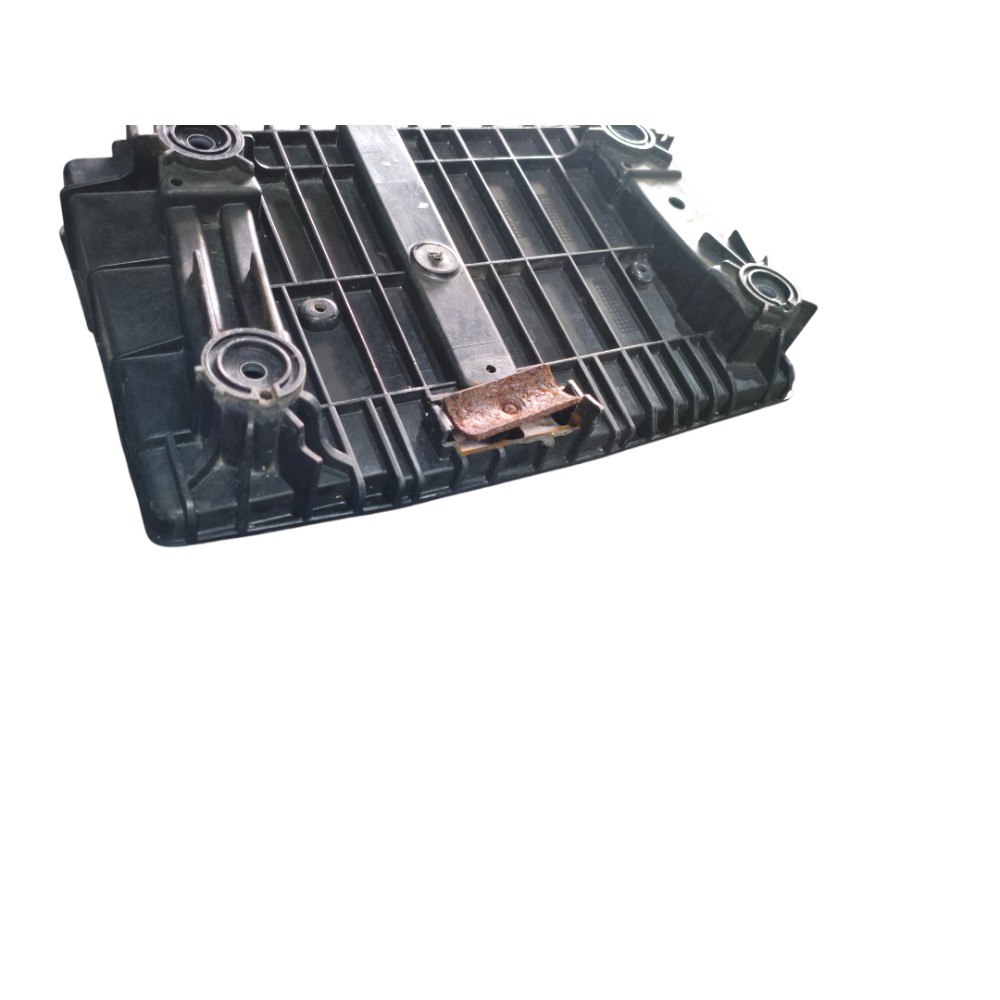 Suporte Caixa Bateria Mercedes Classe C 2015 2021 4