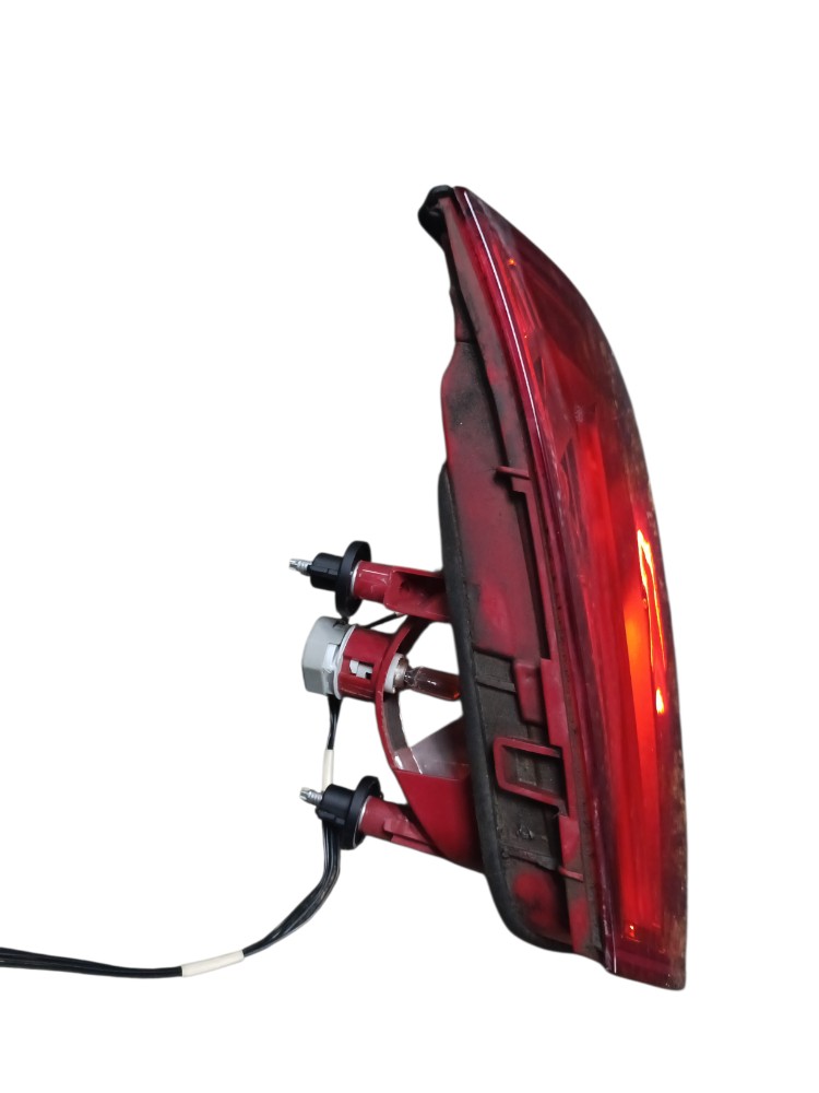 Lanterna da tampa traseira direit Citroen C4 lounge 2014 3